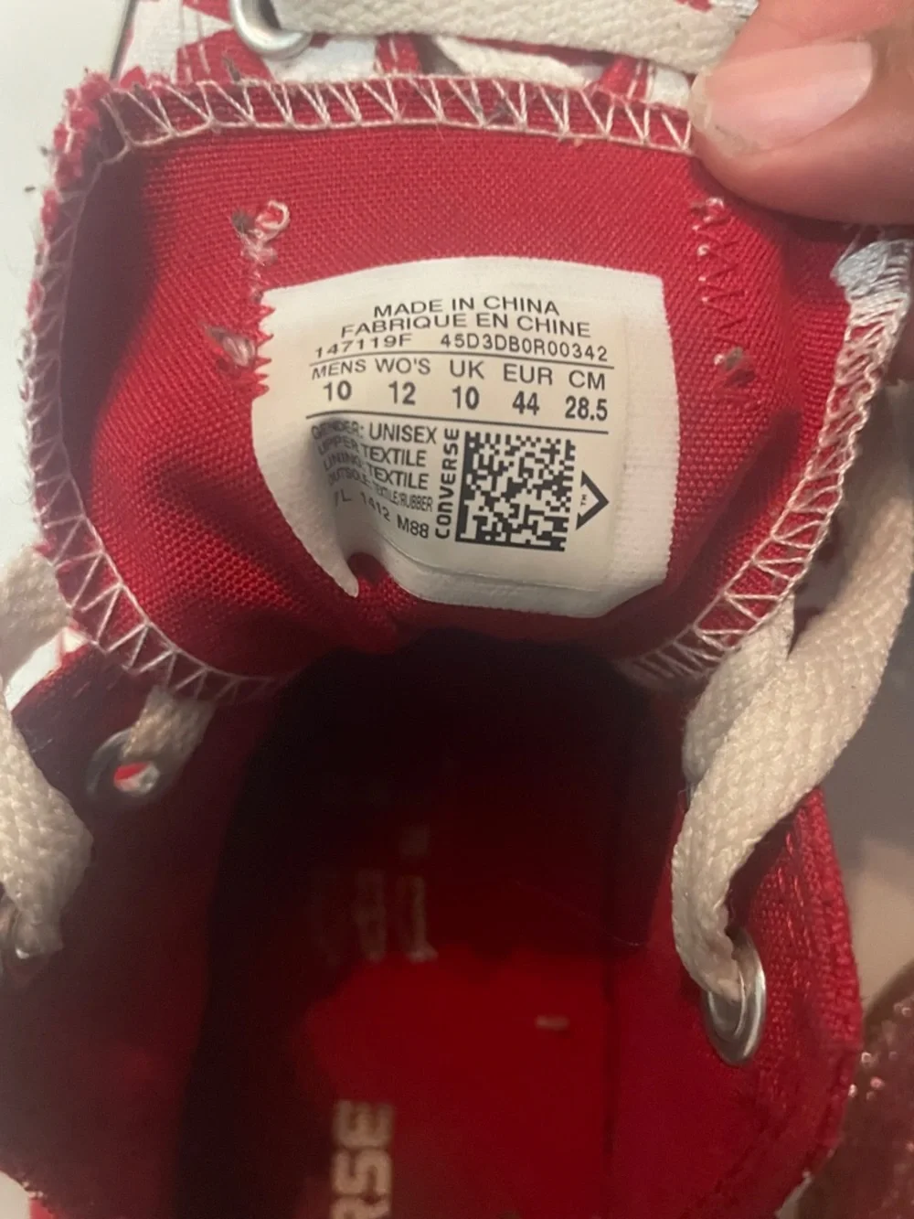 Converse Red Star-Print Low Top Sneakers - Picture 7 of 7